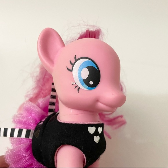 My Little Pony Pinkie Pie Boutique Pink and Fabulous 6” Tall - Picture 13 of 16